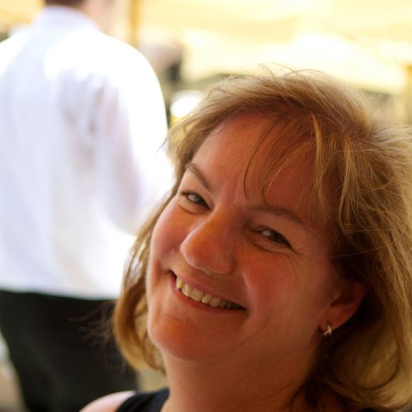 Meet your Posher, Lynn - Picture 1 of 1